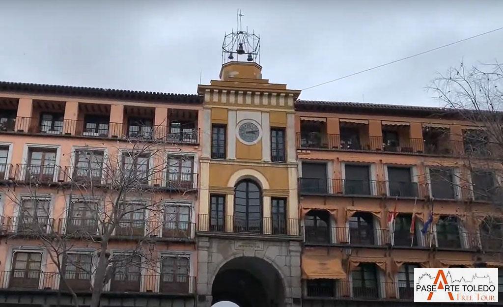 Fachada principal de la plaza de Zocodover Fachada principal de la plaza de Zocodover